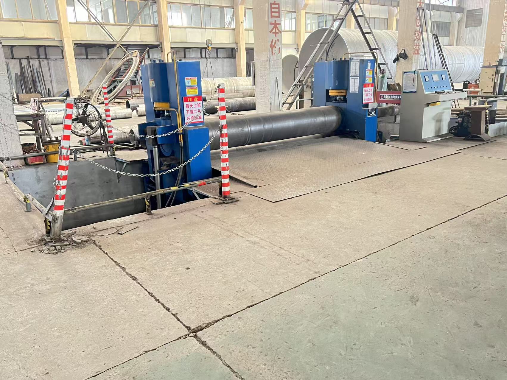 Key Equipment for Welded Pipe Rounding: The Hydraulic Rounding Machine